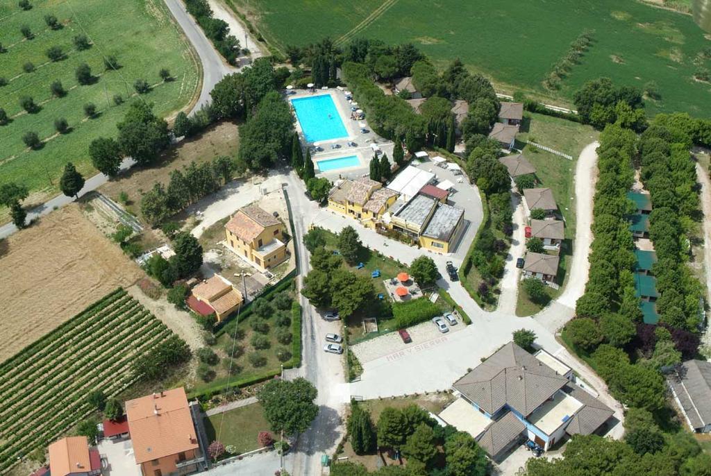 Camping Village Mar Y Sierra San Costanzo Exteriér fotografie